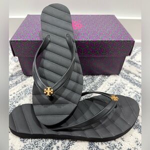 Tory Burch Flip Flops: Black